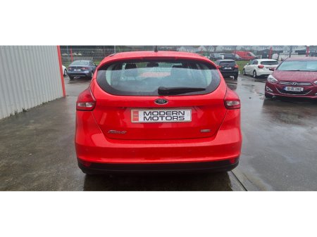 2015 Ford Focus - thumbnail 10