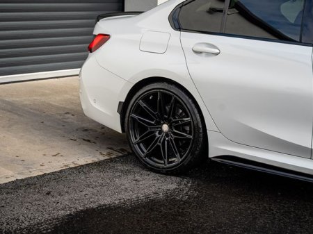 2019 BMW 3 Series 320D M SPORT €28,950 thumbnail