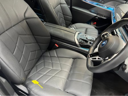 2025 BMW i7 - thumbnail 21