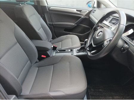 2016 Volkswagen Golf 1.2 TSI AUTOMATIC SERVICE HISTORY ( 4 STAMPS) FACTORY IMMOBILISER  PROXIMITY KEYS CRUISE CONTROL JUST FULLY SERVICED 4 NEW TYRES 2 YEARS NCT & 1 YEAR ROAD TAX €16,395