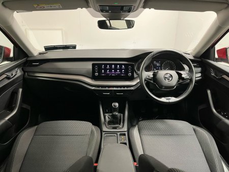 2023 Skoda Octavia Ambition Combi 1.0TSI 110BHP - Reversing Camera - Climate Control - Cruise Control - Auto Lights/Wipers - Apple CarPlay/Android Auto €25,950 thumbnail