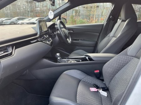 2023 Toyota C-HR - thumbnail 6