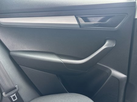 2019 Skoda Karoq 1.6TDI 115bhp Ambition €20,995 thumbnail