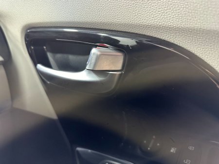 2020 Kia Niro - thumbnail 24