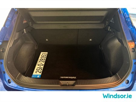 2025 Nissan Qashqai ePOWER QASHQAI SV €37,995 thumbnail