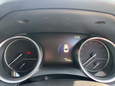 2020 Toyota Camry - thumbnail 13