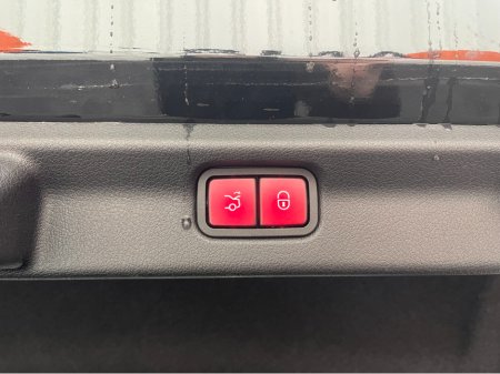 2022 Mercedes-Benz EQE - thumbnail 8