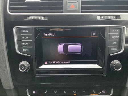 2014 Volkswagen Golf - thumbnail 24