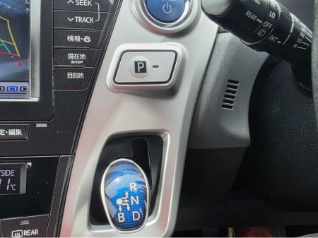 2013 Toyota Prius Alpha - thumbnail 19