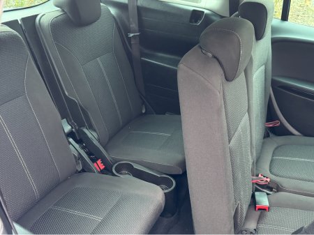 2015 Opel Zafira 2.0 CDTI SRI TOURER 5DR €8,900 thumbnail