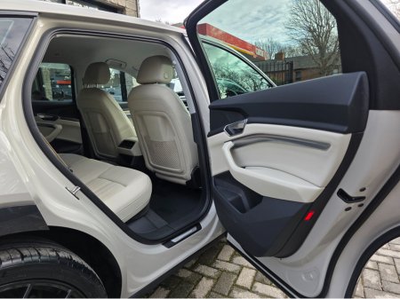 2021 Audi e-tron - thumbnail 22