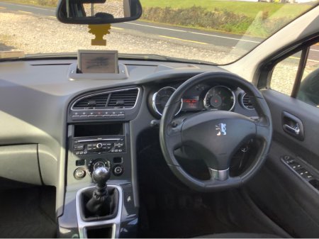 2010 Peugeot 5008 - thumbnail 5