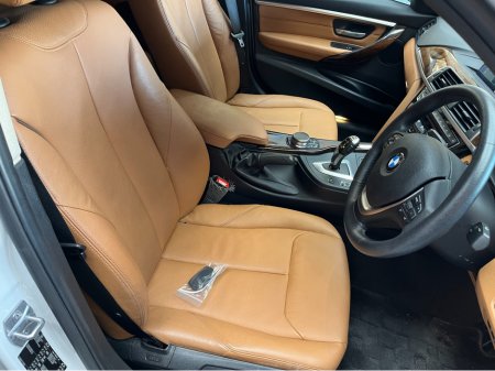 2018 BMW 3 Series - thumbnail 11