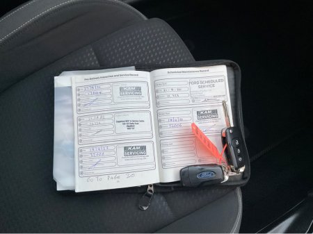 2018 Ford Focus - thumbnail 13