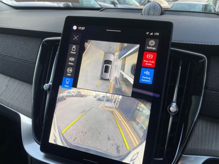 2025 Volvo XC90 - thumbnail 23