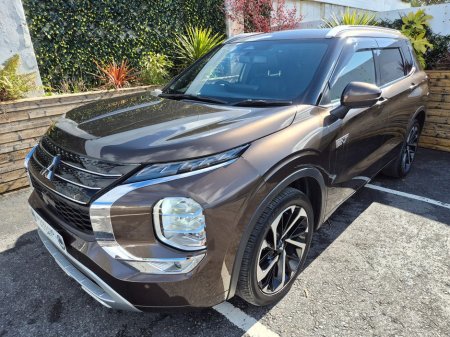 2022 Mitsubishi Outlander 2.4 PVEV / 7 SEATER / EXCEED / TOP SPEC / TAX €140 (222 REG )