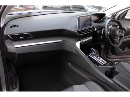 2020 Peugeot 5008 - thumbnail 23