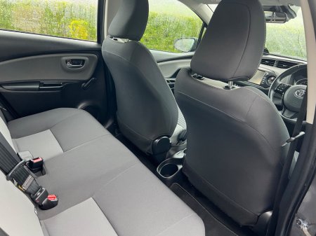 2018 Toyota Yaris 1.0 VVT-i 5Dr Luna €13,450 thumbnail