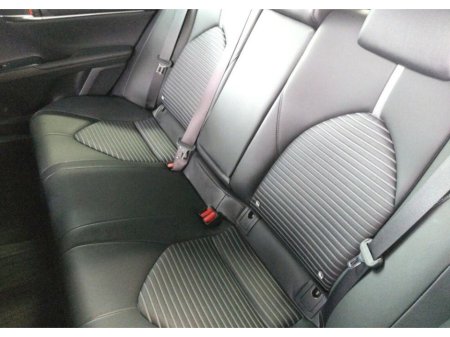 2020 Toyota Camry 2.5 Camry Hybrid €26,950 thumbnail