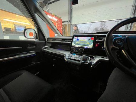 2019 Honda Stepwagon - thumbnail 19