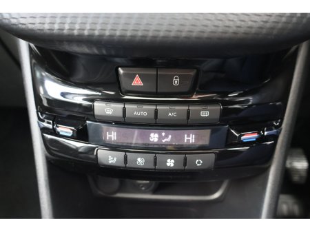 2015 Peugeot 2008 ALLURE Low Mileage Huge Spec €9,495 thumbnail