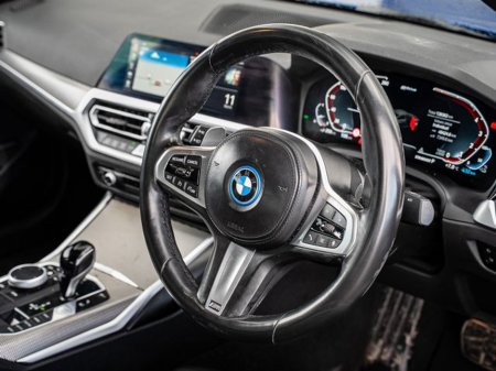 2022 BMW 3 Series - thumbnail 13
