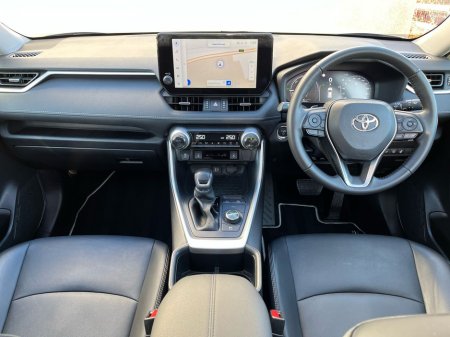 2023 Toyota Rav4 2.5 Hybrid AWD-i Platinum €44,950 thumbnail