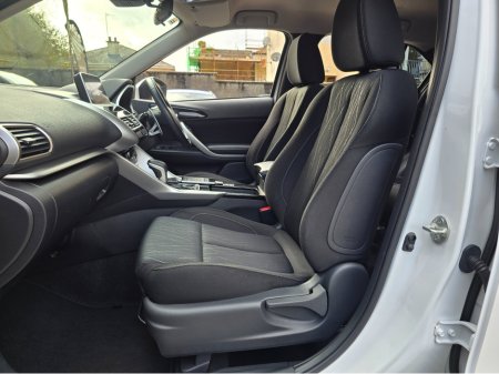 2018 Mitsubishi Eclipse Cross - thumbnail 12