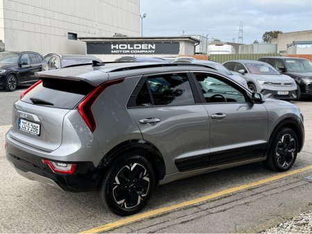 2023 Kia Niro - thumbnail 8