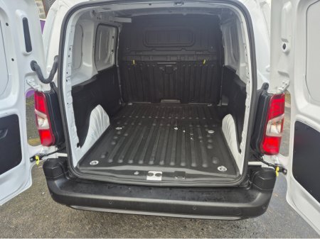 2024 Peugeot Partner - thumbnail 14