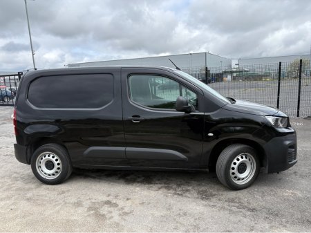 2024 Peugeot Partner - photo 2