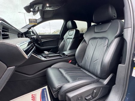 2022 Audi A6 S LN BLK 40TDI MHEV AVANT TDI QUATTRO LINE EDITION BLACK €46,200 thumbnail