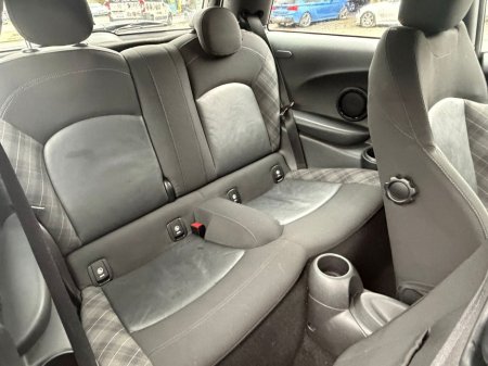 2017 MINI Hatch - thumbnail 17