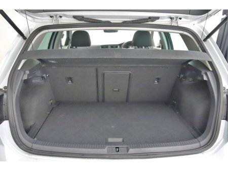 2018 Volkswagen Golf 1.2 TSI DSG MK7.5 COMFORTLINE *UPGRADED 17"ALLOYS*REVERSE CAM*CARPLAY*ANDROID AUTO* €18,890 thumbnail