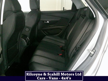 2020 Peugeot 3008 ALLURE BLUEHDI S/S thumbnail