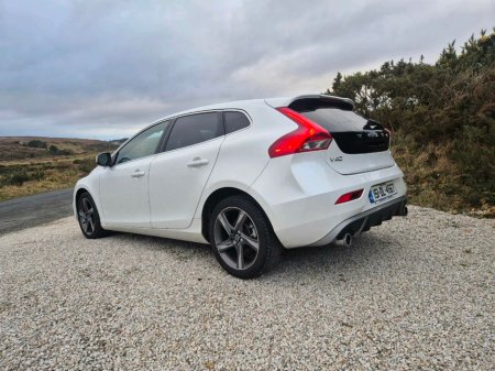 2015 Volvo V40 - thumbnail 5