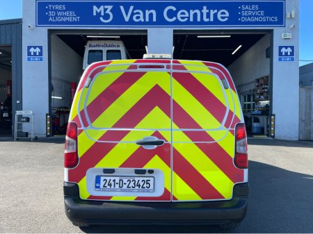 2024 Peugeot Partner - thumbnail 10