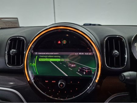 2021 MINI Countryman SE ALL4 EXCLUSIVE (PLUG IN HYBRID) AUTOMATIC **ONE OWNER / HUGE SPEC / APPLE CARPLAY / CRUISE CONTROL / FULL BLACK LEATHER / HEATED FRONT SEATS / REVERSE CAMERA / REAR TINTED GLASS / SAT NAV** €27,900 thumbnail