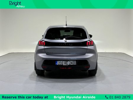 2023 Peugeot 208 - thumbnail 11