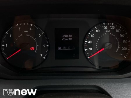 2025 Renault Master FWD LM35 Blue dCi 130 Advance €28,857 thumbnail