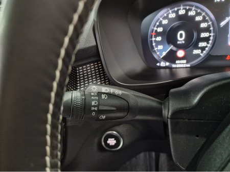 2021 Volvo XC40 - thumbnail 27