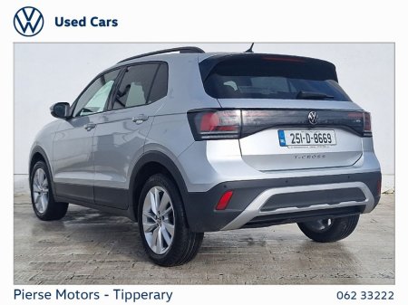 2025 Volkswagen T-Cross - view 3