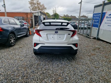 2019 Toyota C-HR G FaceLift // hybrid €20,950