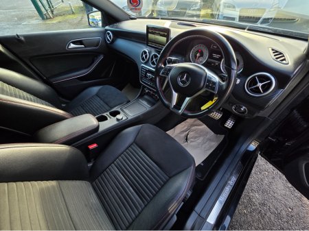 2014 Mercedes-Benz A Class A180 AMG INTERIOR HALF LEATHER SEATS / HI SPEC / SYSTEM LOW ROAD TAX BAND / SIMI DEALER thumbnail