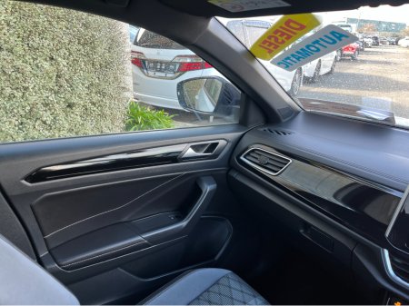 2023 Volkswagen T-Roc - thumbnail 16