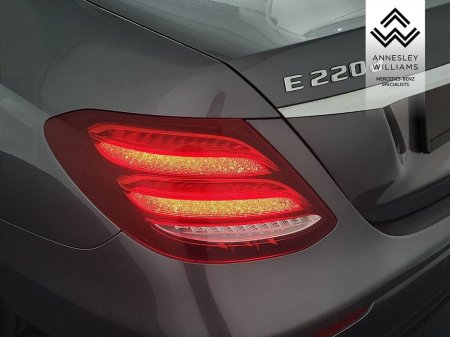 2019 Mercedes-Benz E Class - thumbnail 8