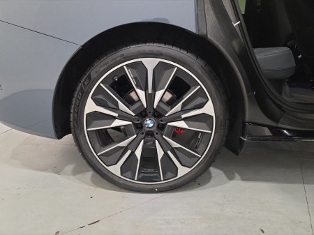 2026 BMW iX - thumbnail 14