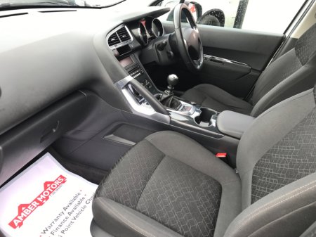 2016 Peugeot 3008 - thumbnail 18