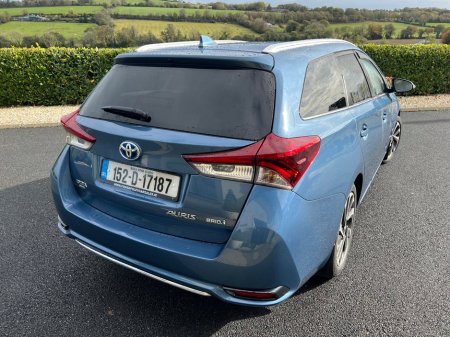 2015 Toyota Auris Hybrid Sol Touring Sports €12,950