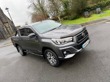 2020 Toyota Hilux  thumbnail